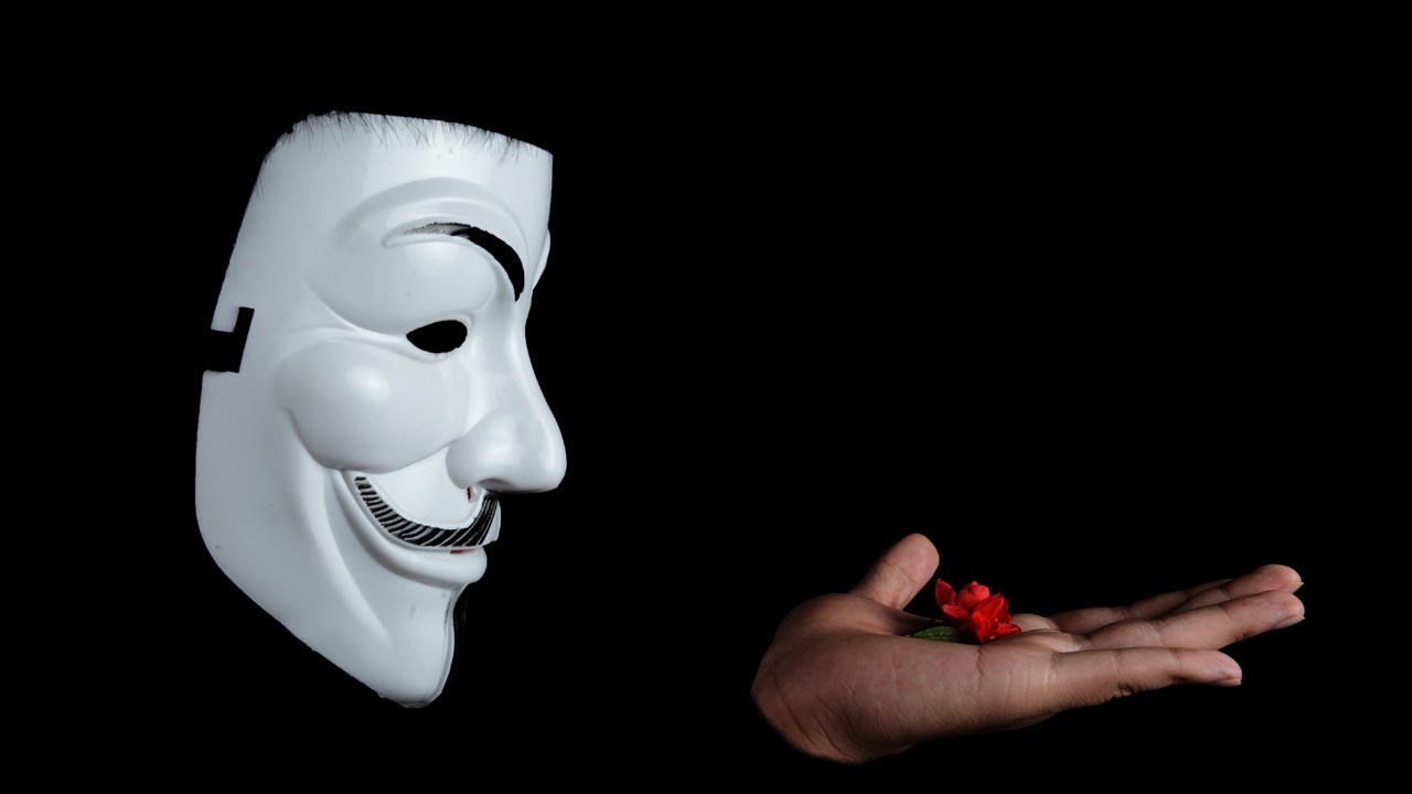 ¿Qué es un ataque DDoS y cómo detenerlo?