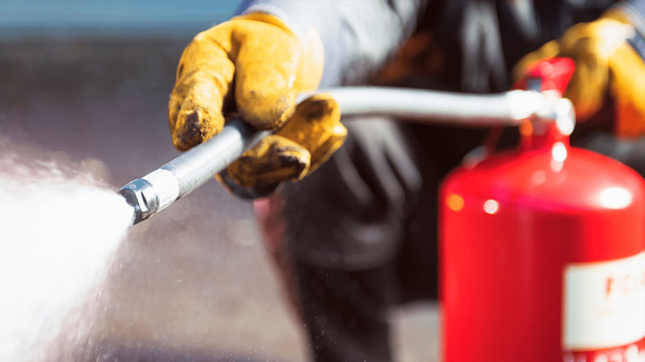 ¿En qué consiste un plan de emergencia contra incendios de una empresa?