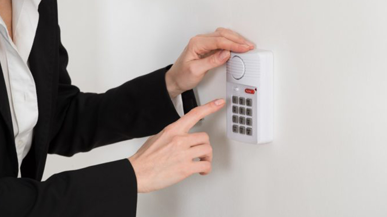 Sistema de alarmas para empresas: 8 motivos para instalarlo hoy mismo